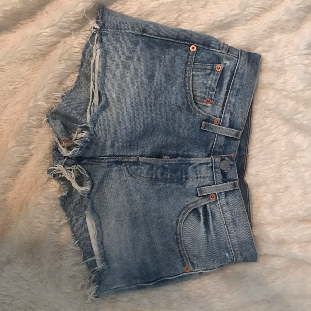 Levi 501 cutoff shorts